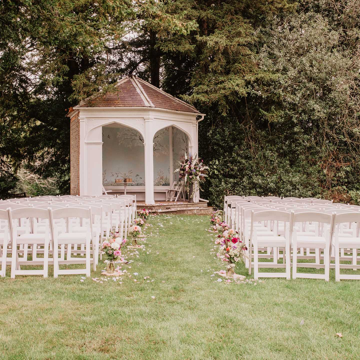 outdoor wedding aisle ideas wedition